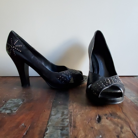 Sold - Picture 2 of 8